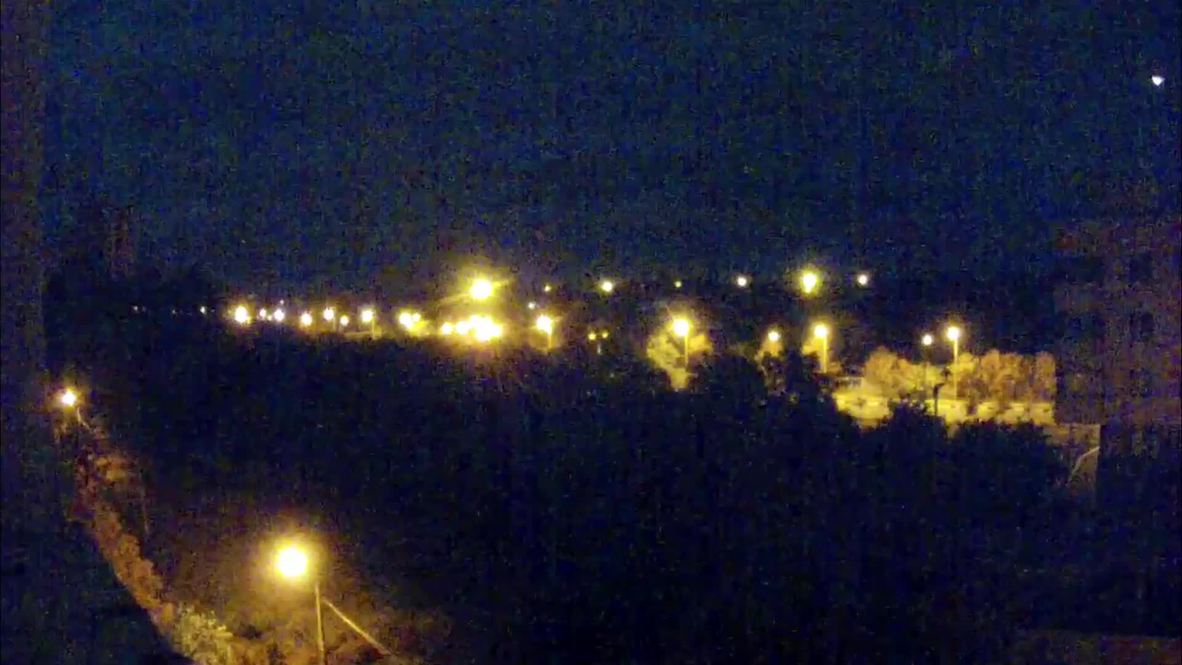 Ukraine: Shells rain down on Donetsk despite ceasefire
