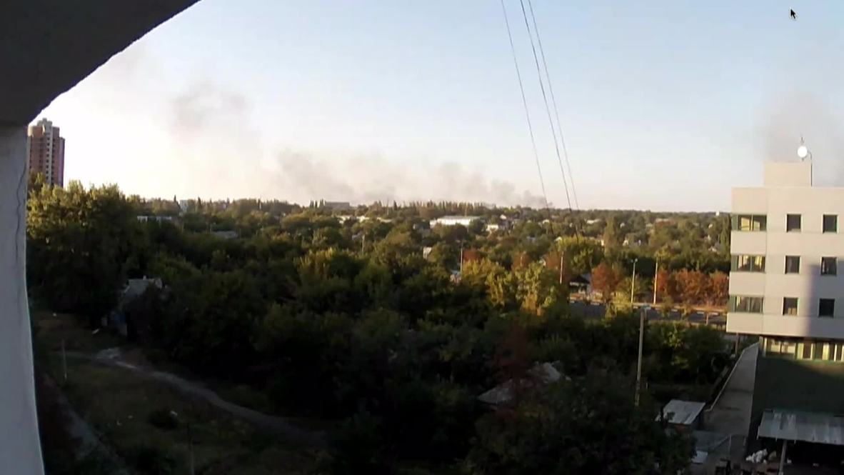Ukraine: Fresh explosions leave clouds of smoke over Donetsk