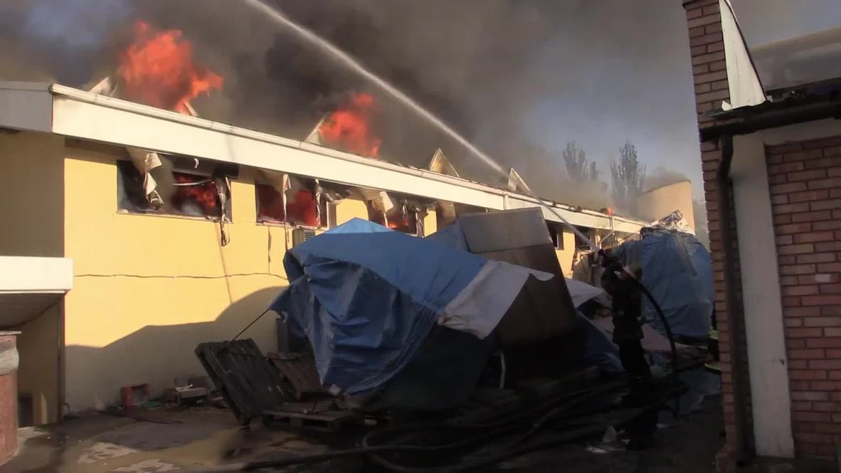 Ukraine: Watch as firefighters battle huge blaze in Donetsk bazaar