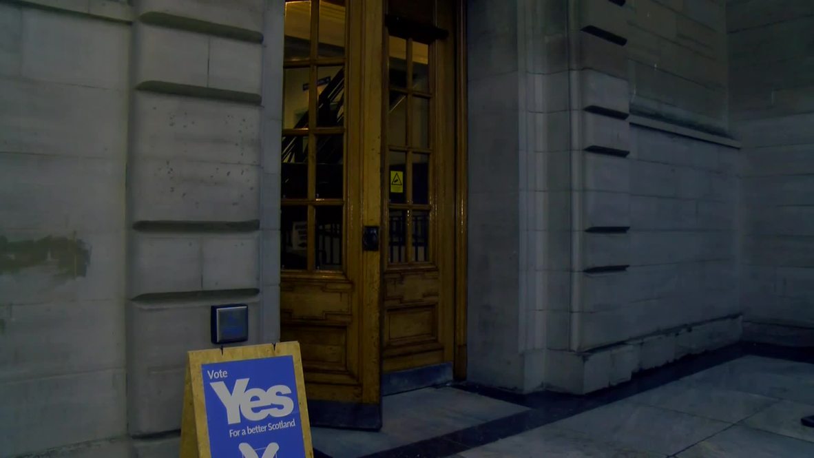UK: See voters in 'Yes' city Dundee cast historic vote