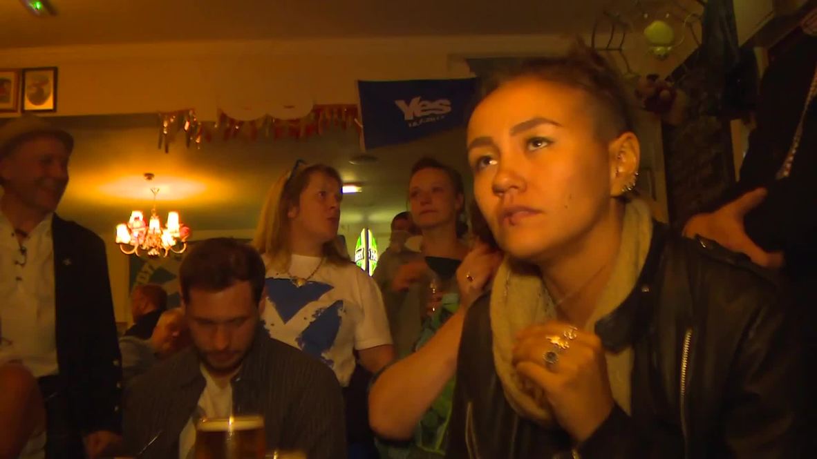 UK: "I'm now an ex-Scot" Edinburgh's Yes campaigners gutted by result