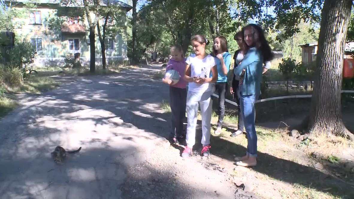 Ukraine: Donetsk jobs and education suffer as conflict rages on