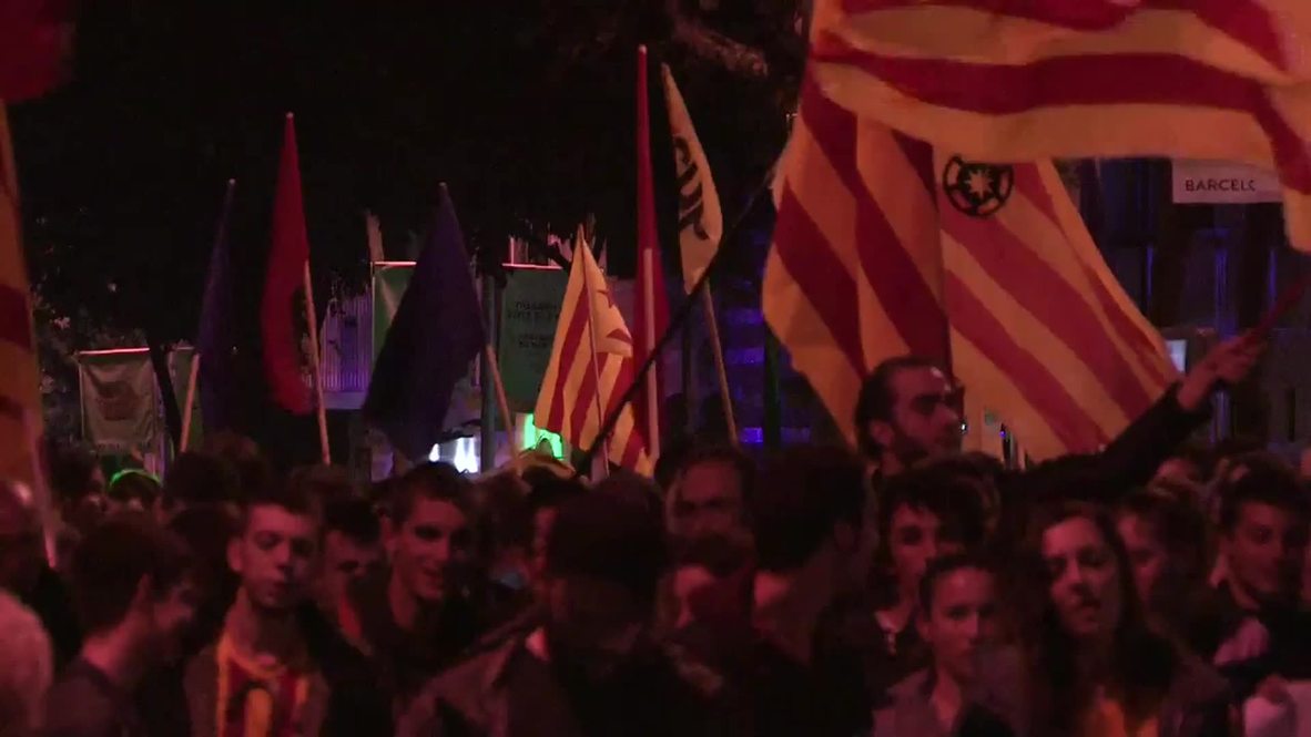 Spain: "Democracy here is FAKE!" Barcelona demo decries indy ref suspension