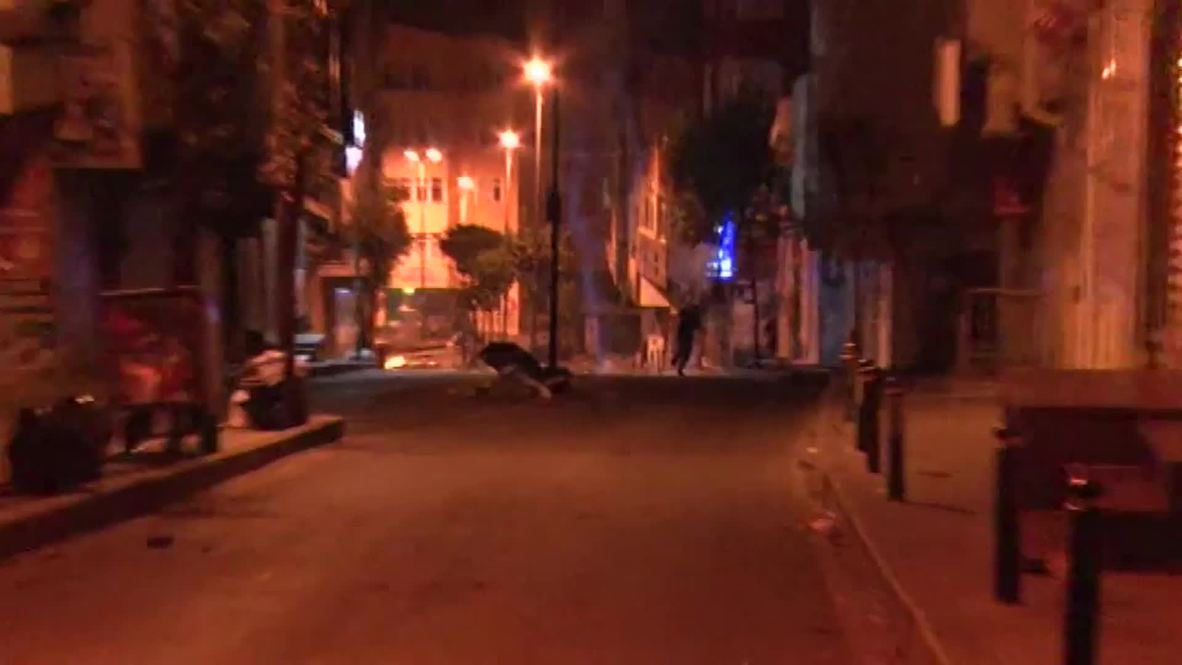 Turkey: Clashes over Kobane rage in Istanbul