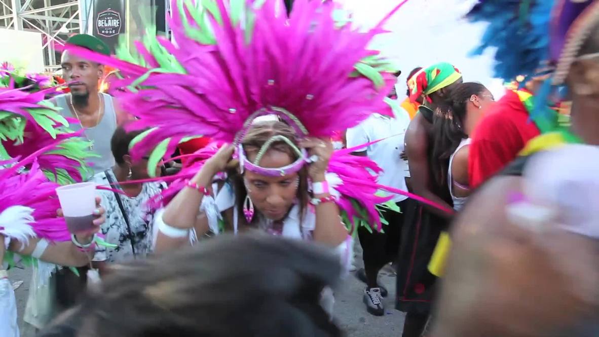 USA: Stunning women and huge soundsystems flood Miami for Broward One Carnival