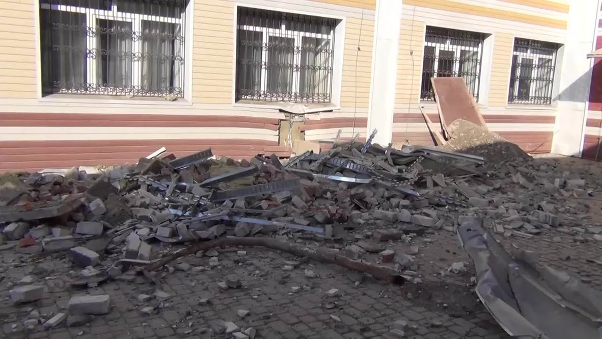 Ukraine: Donetsk school wrecked during ongoing shelling