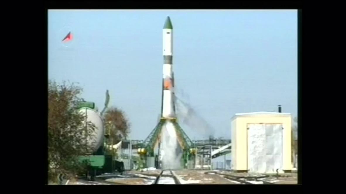 Kazakhstan: Take off! Soyuz 2-1A resupply rocket launches for ISS