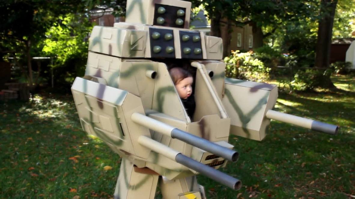 USA: Robo-tot! Check out this SEVEN-FOOT Halloween costume