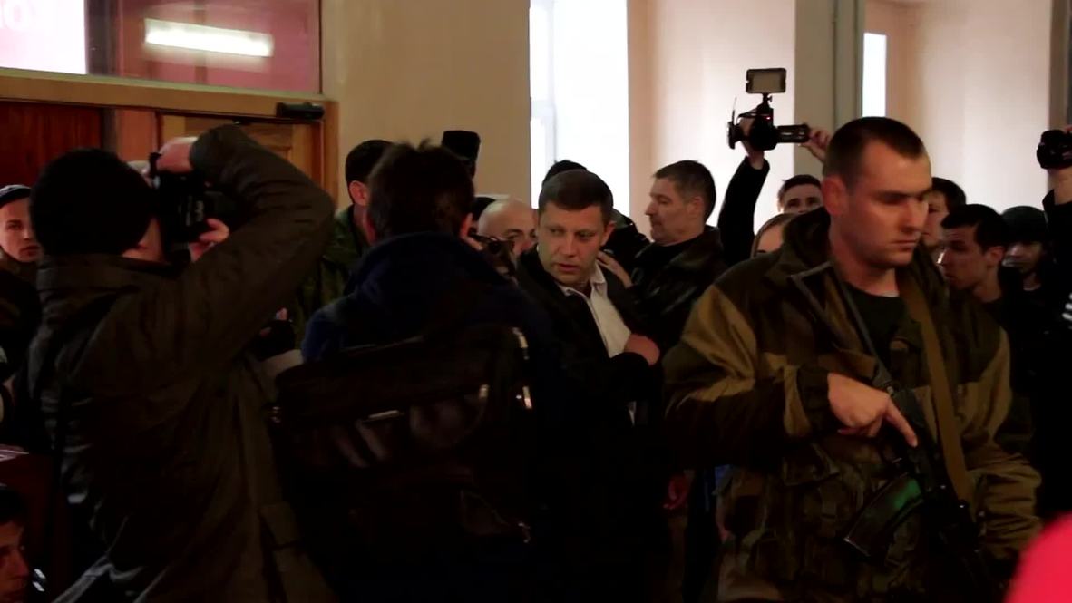 Ukraine: See Zakharchenko cast his vote in Donetsk