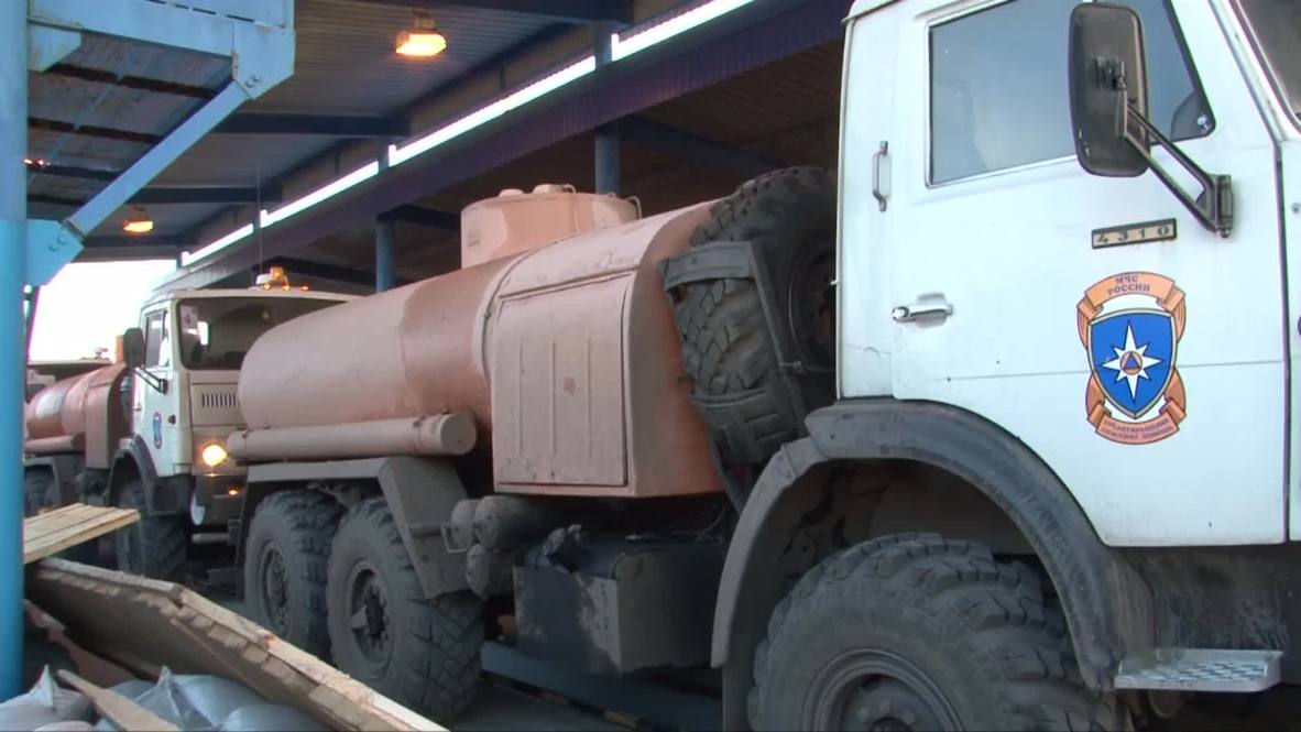 Ukraine: Russian humanitarian aid convoy arrives in Lugansk
