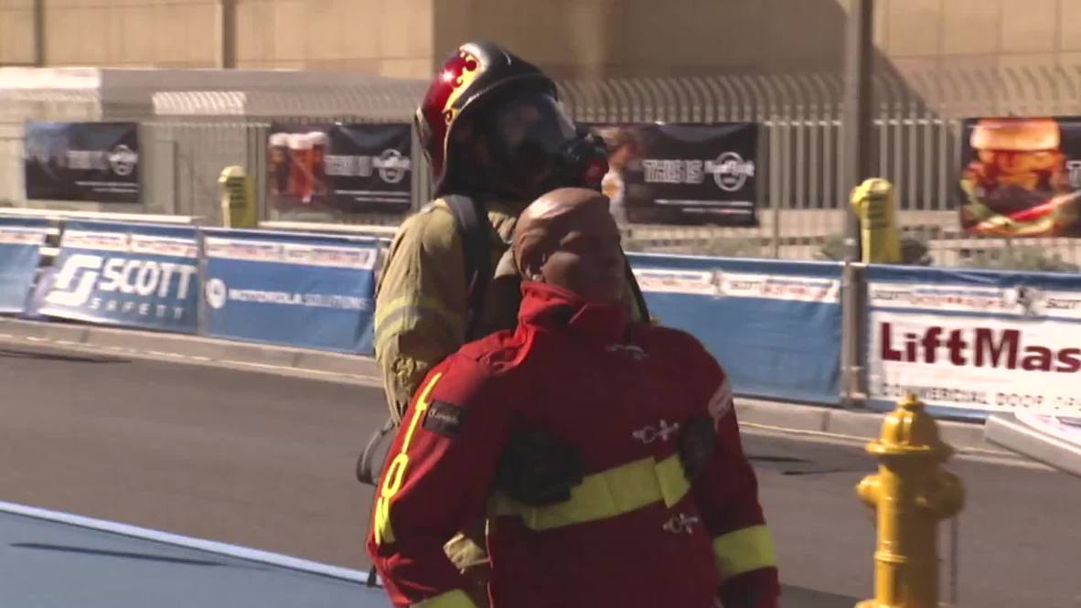 USA: Firefighters are feeling the BURN at this blaze-busting race