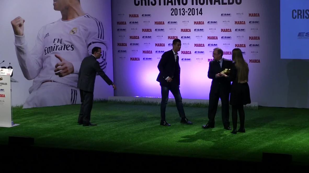 Spain: Watch Cristiano Ronaldo collect his third golden boot