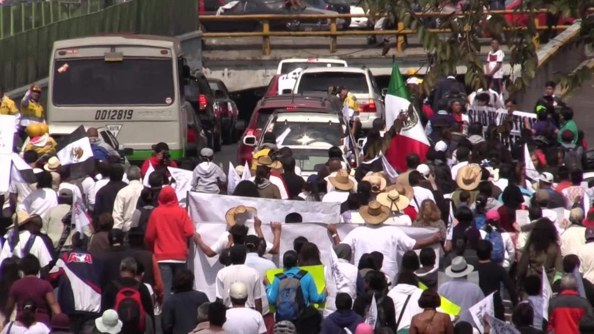 Mexico: See protesters finish 200 km march for Ayotzinapa’s 43 missing students