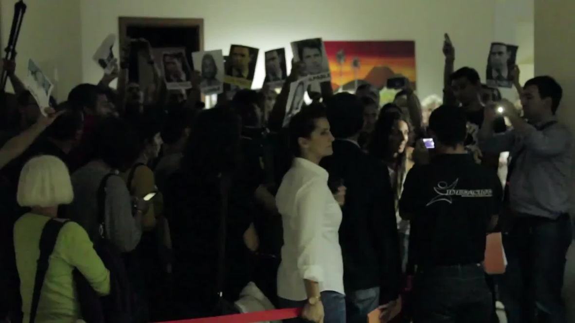 Spain: Protesters disrupt Lanzarote gov as Arctic Sunrise detained
