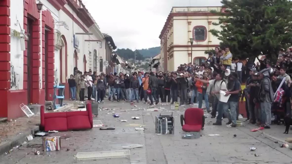 Mexico: Masked protesters set store ablaze, vandalise mall