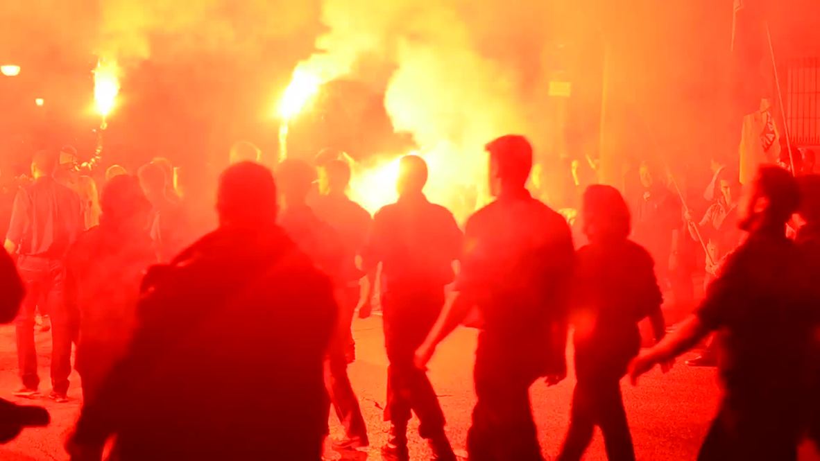 Spain: Falangists fire flares on anniversary of former leader's death