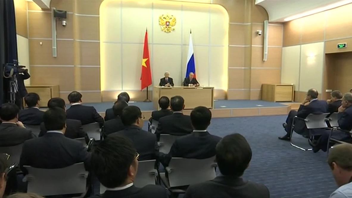 Russia: Putin discusses free trade zone between Customs Union and Vietnam