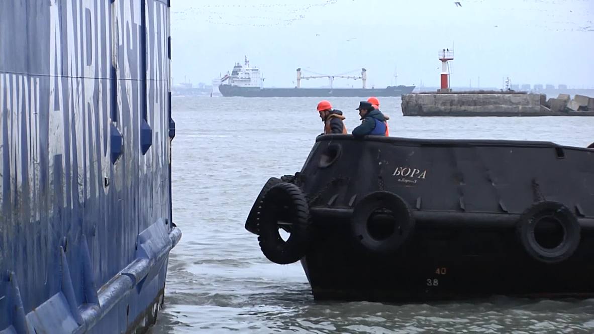 Russia: Oil tanker and ferry COLLIDE in mock EMERCOM rescue op