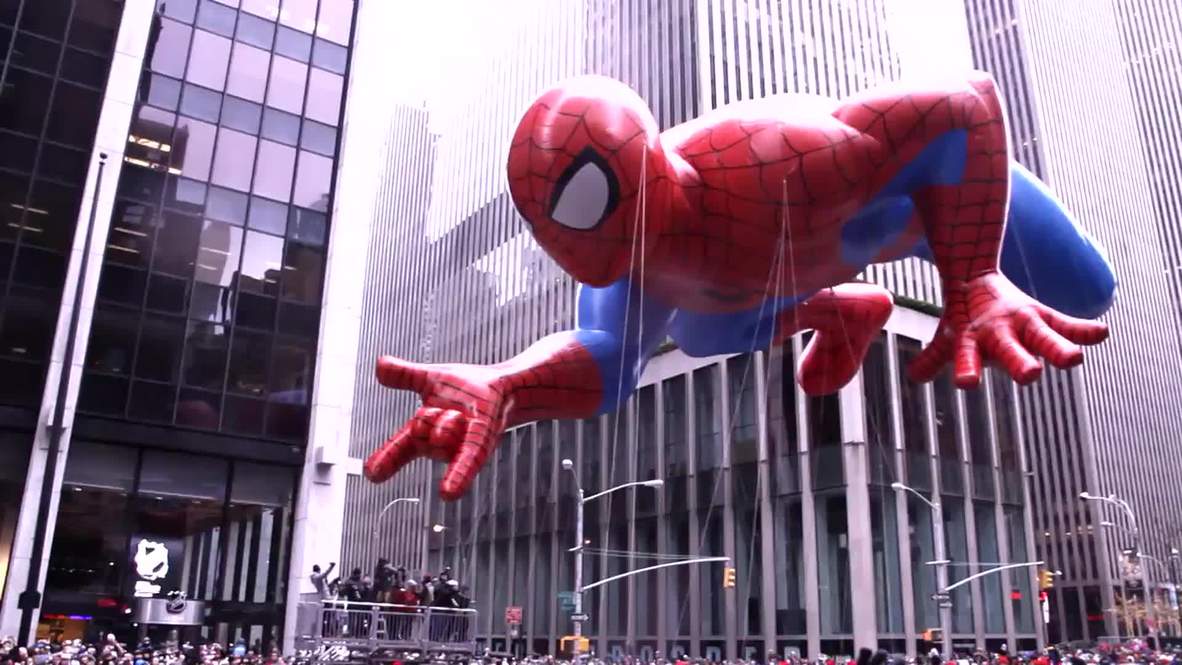 USA: Watch Ferguson protesters at Macy's Thanksgiving Day Parade