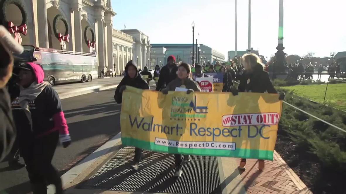 USA: Watch Black Friday protesters target Walmart