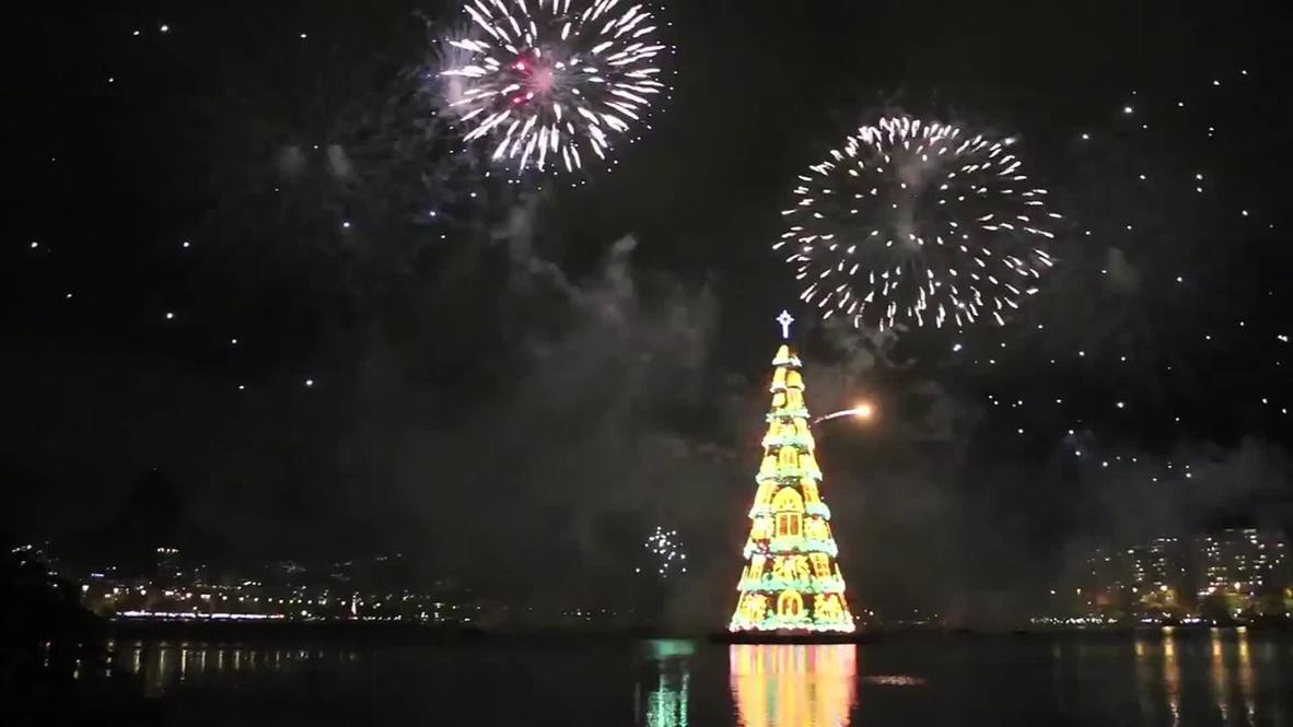 Brazil Behold the world's largest FLOATING Christmas tree Video Ruptly