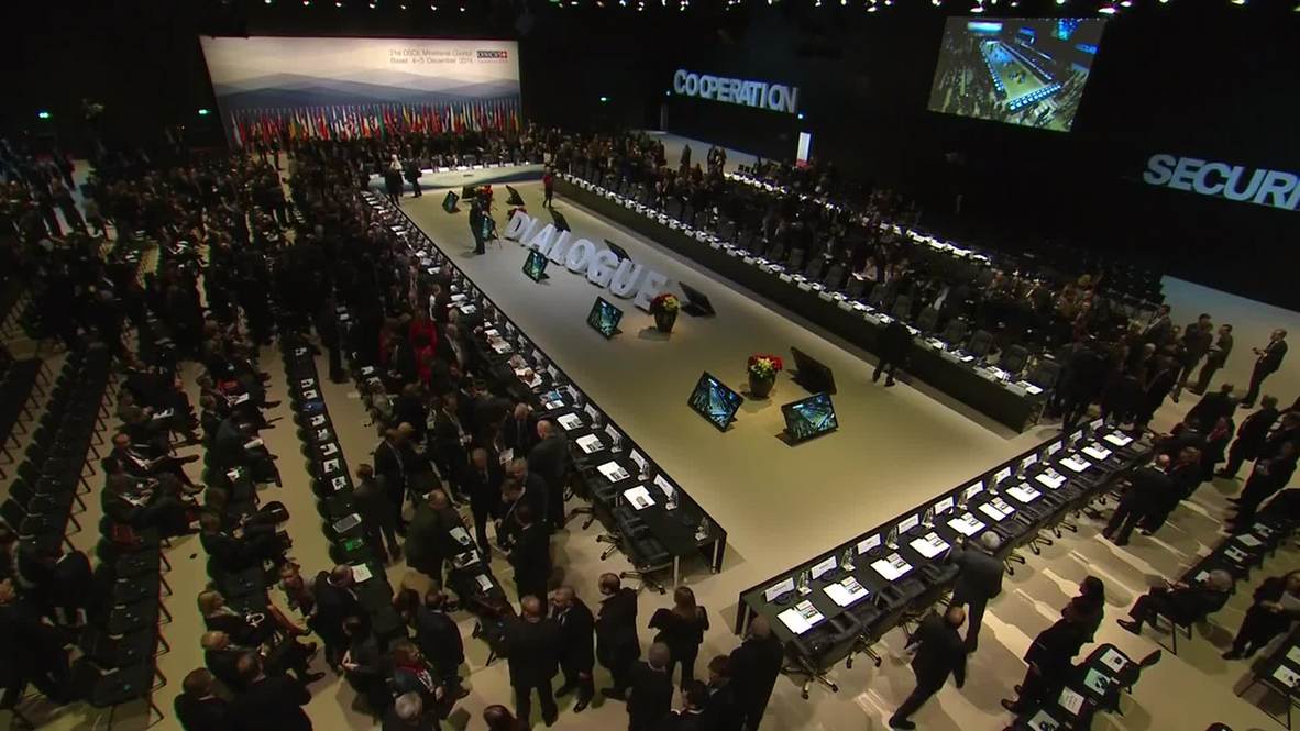 Switzerland: Kerry urges Russia to "calm" Ukraine's "turbulent waters"