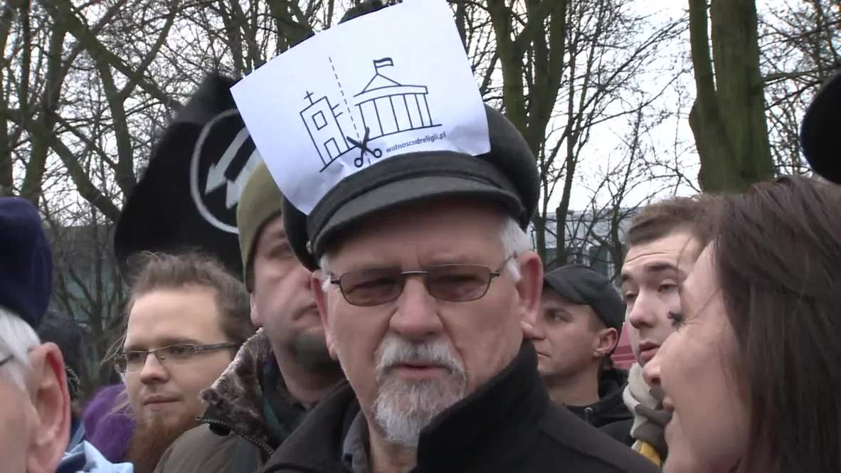 Poland: Protesters decry public spending on Temple of Divine Providence