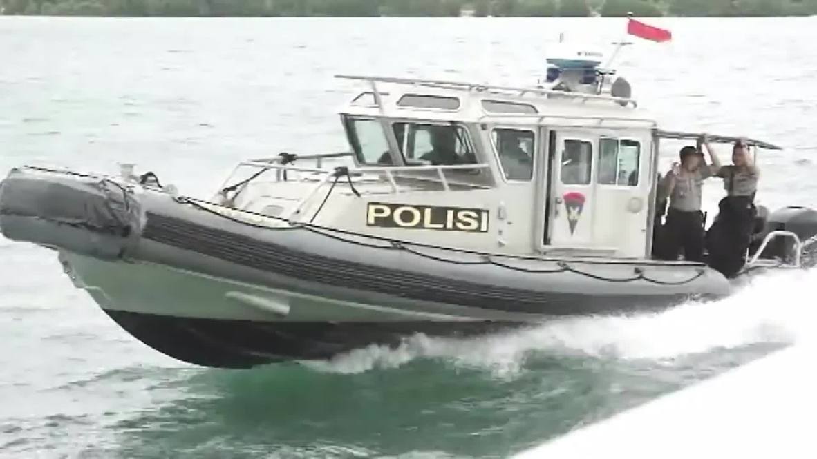 Indonesia: AirAsia QZ8501 search operation underway