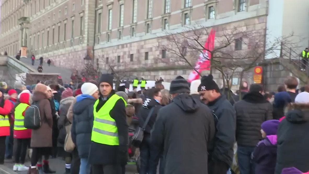Sweden: Protesters rally against mosque attacks in Stockholm