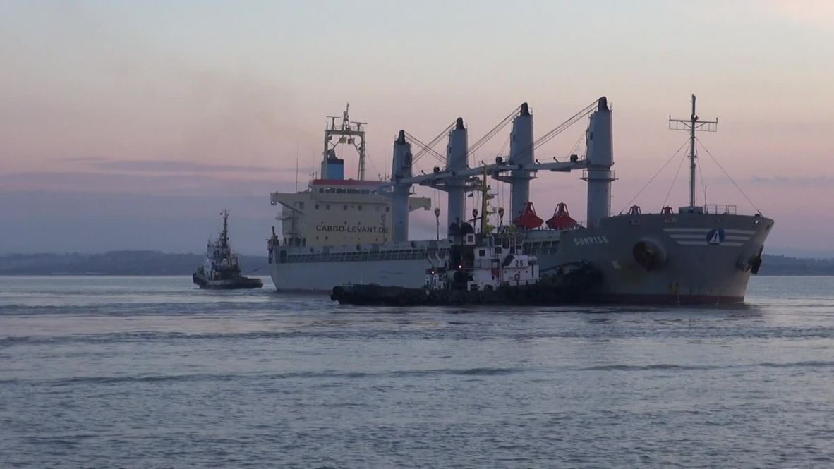 Bulgaria: Vessel carrying South Stream pipes runs aground