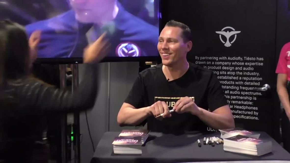 USA: See DJ Tiesto make his fans' day at CES 2015