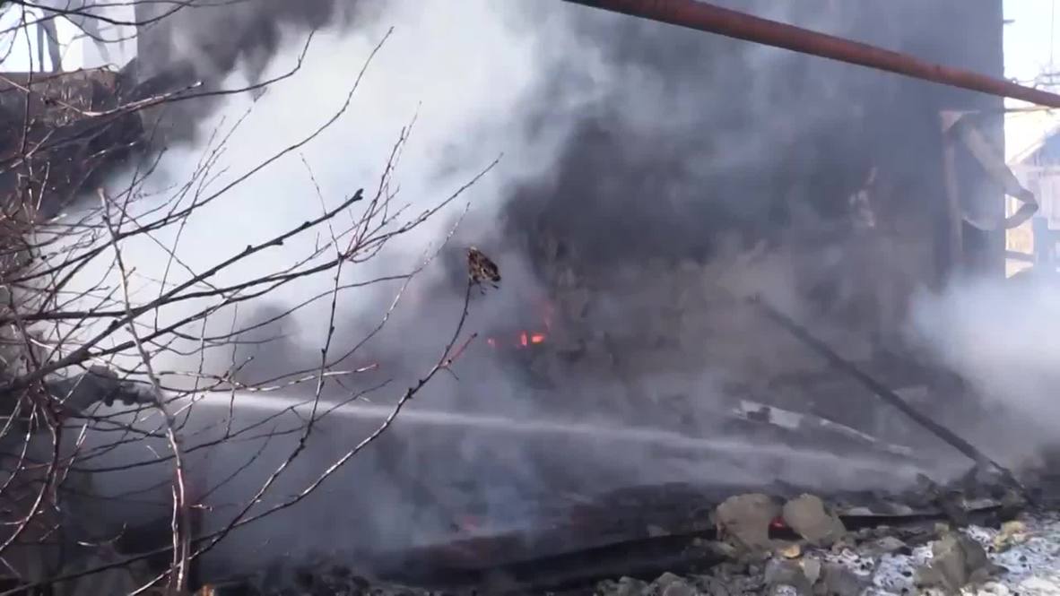 Ukraine: Homes and families destroyed as shells hits residential Donetsk *GRAPHIC*