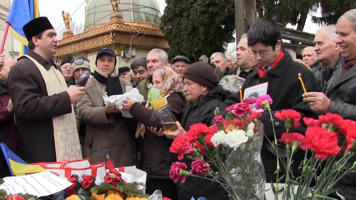 Romania: Mourners commemorate 'best ruler' Ceausescu's 97th birthday