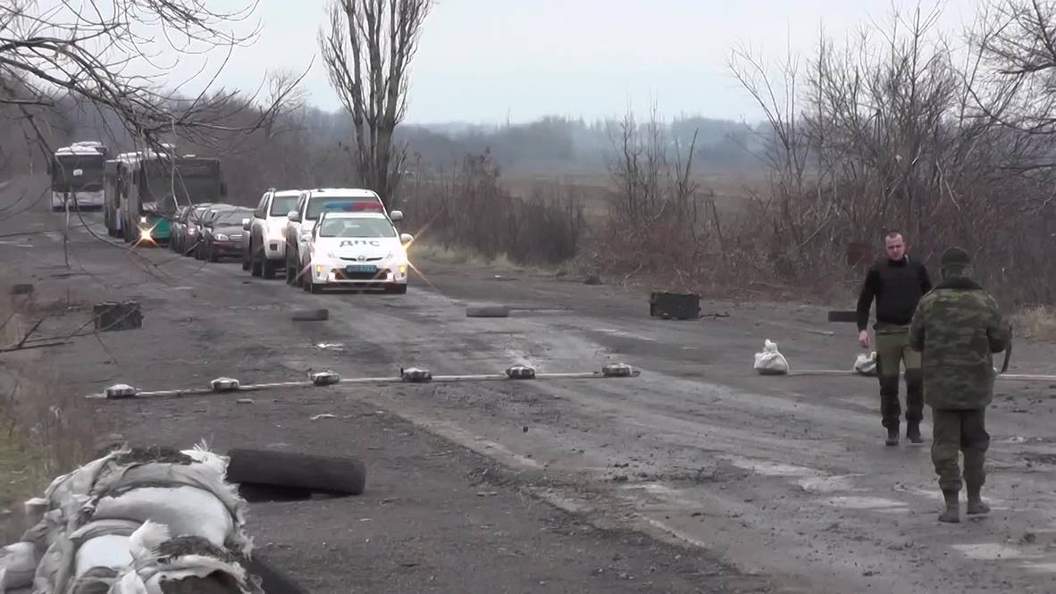 Ukraine: Debaltsevo evacuation mission FAILS after poor turn-out