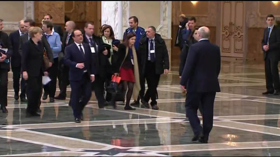 Belarus: Merkel and Hollande depart Minsk peace talks