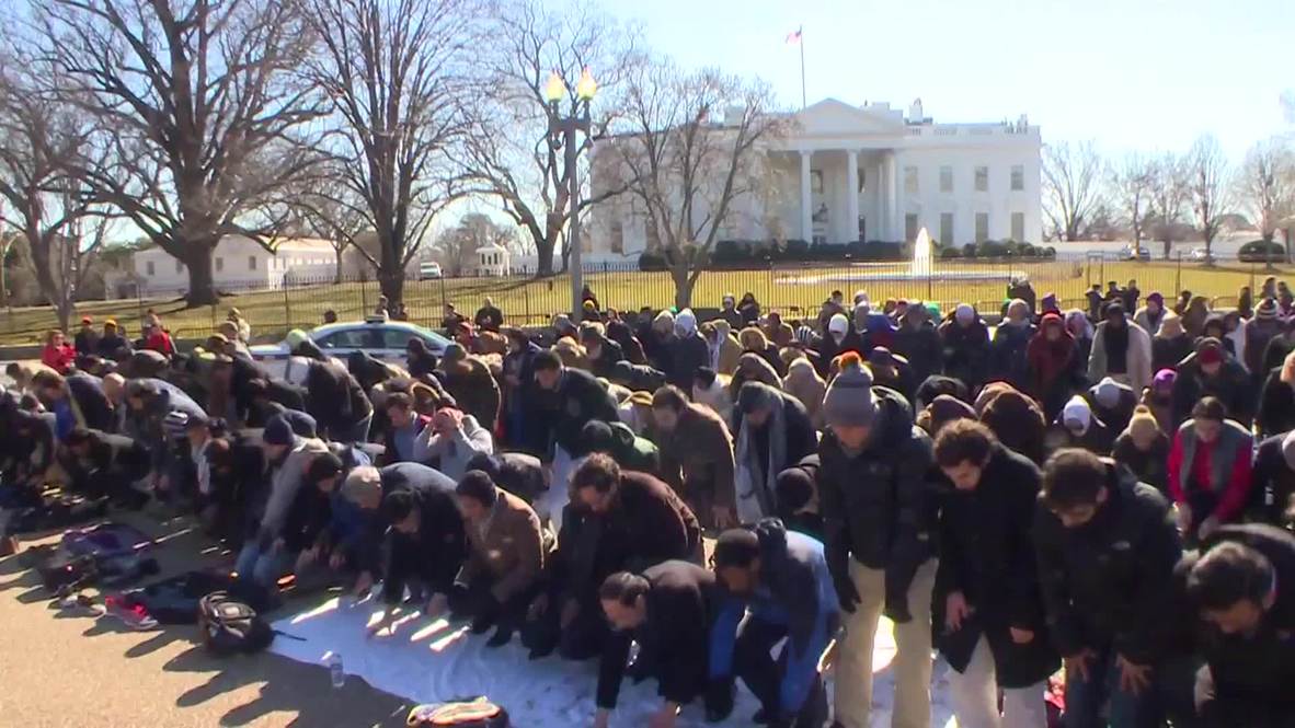 USA: Mass prayer to show 'Muslim Lives Matter' after Chapel Hill shooting