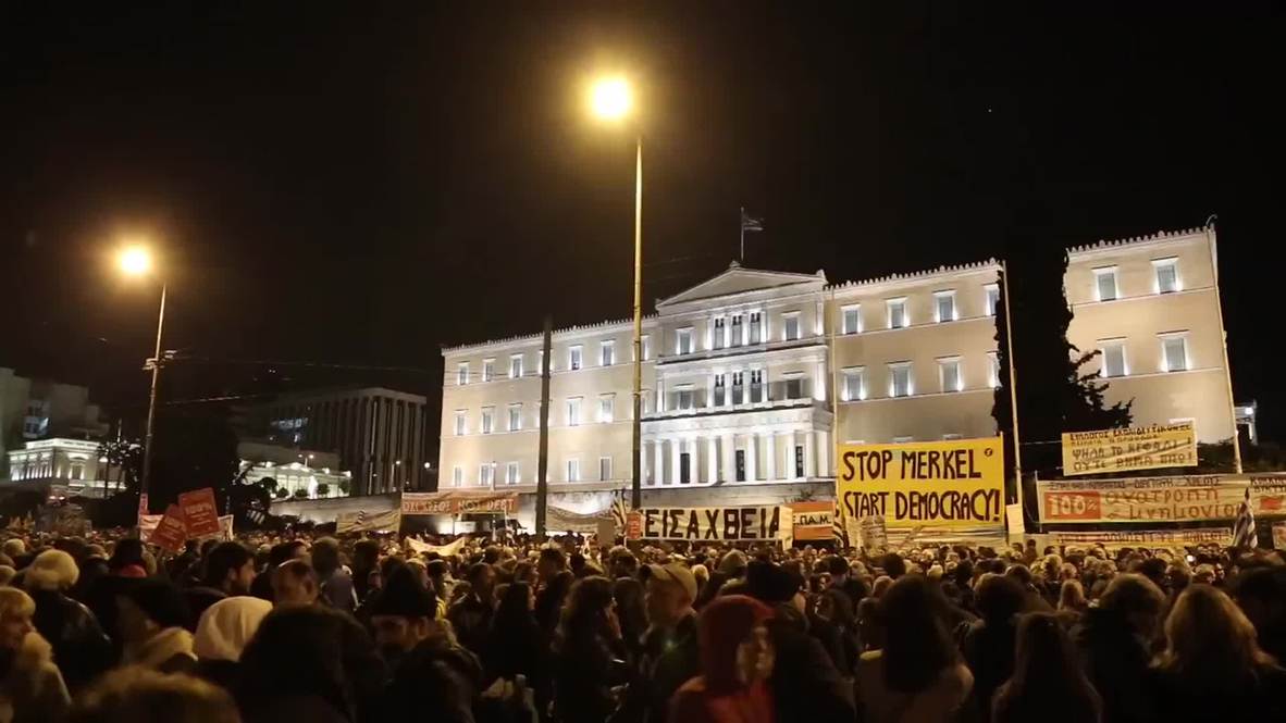 Greece: Thousands rally in Athens to support their government