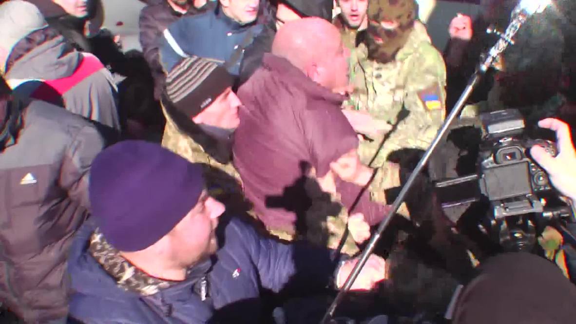 Ukraine: Scuffles outside regional prosecutor's office in Odessa