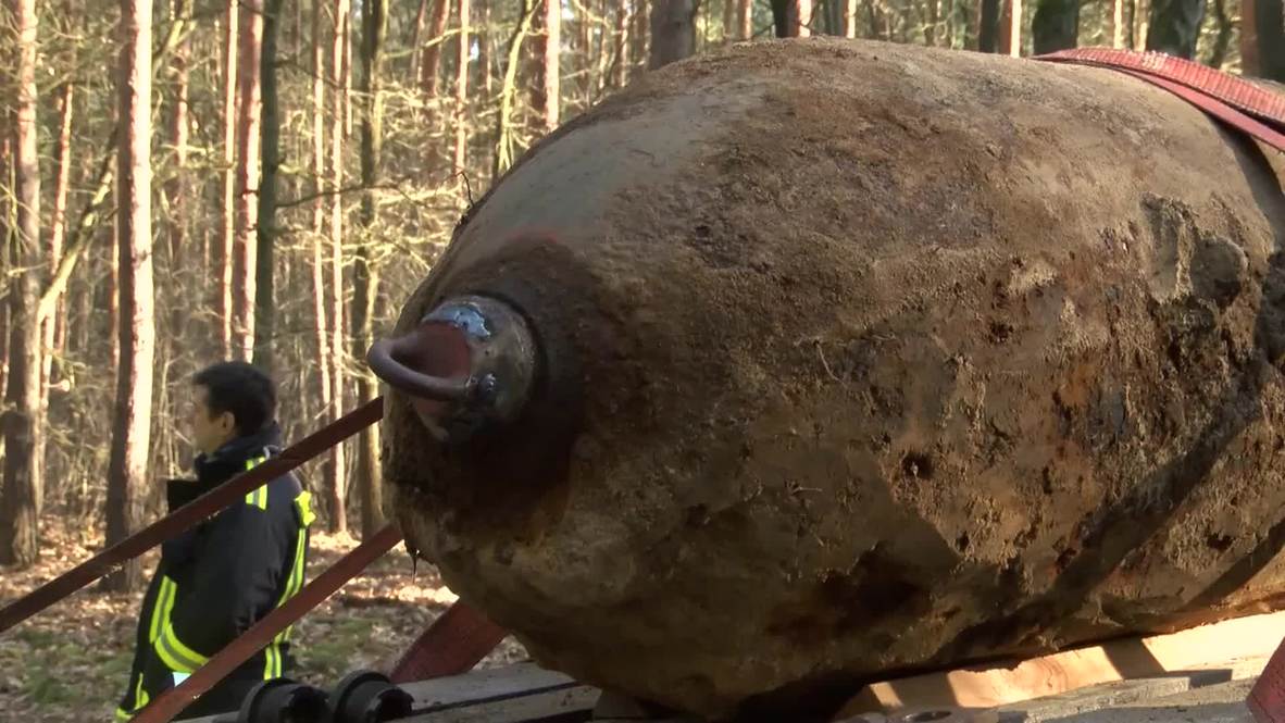 Germany: Three WWII BOMBS defused in Potsdam