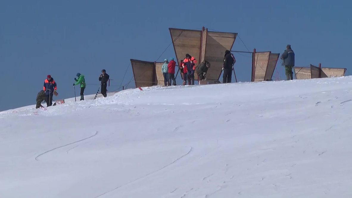 Russia: AVALANCHE deliberately triggered by emergency services