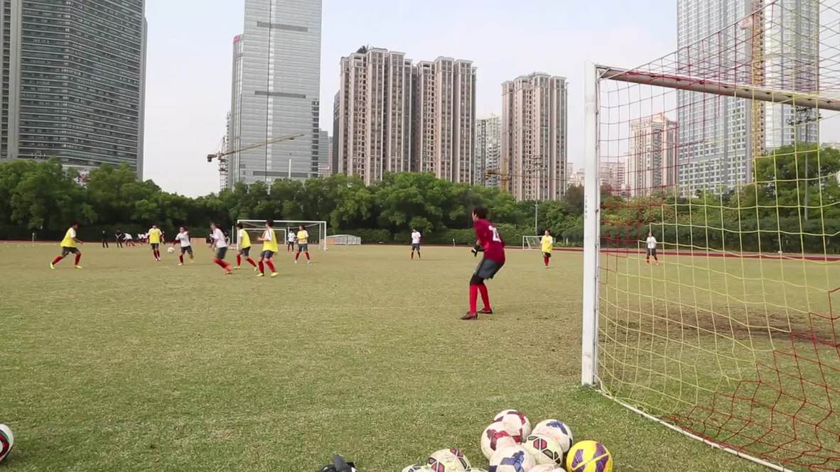 China: This stunning Chinese goalkeeper catches many Asian hearts