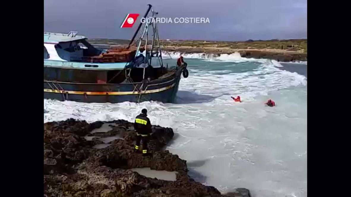 Italy: Coast Guard saves 14 lives after ship smahes into rocks