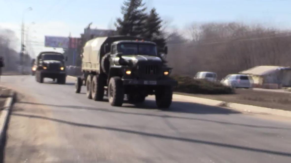 Ukraine: Anti-Kiev forces withdraw heavy artillery from frontline