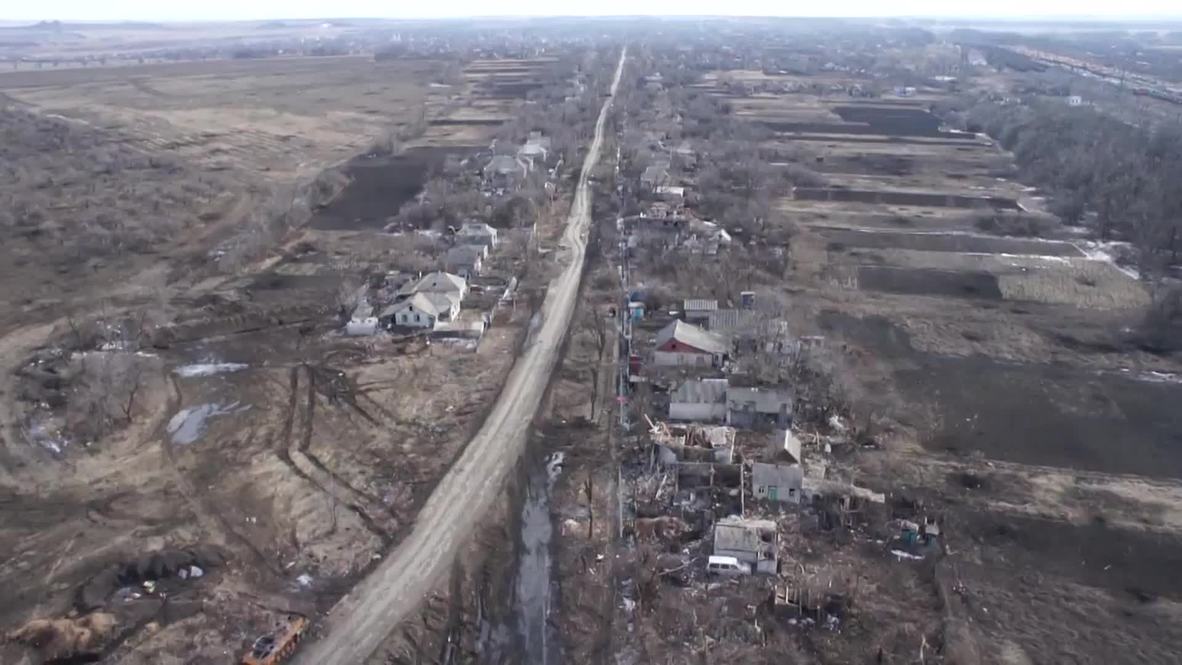 Ukraine: Chernukhino lies in ruins after the fierce battle for Debaltsevo *GRAPHIC*