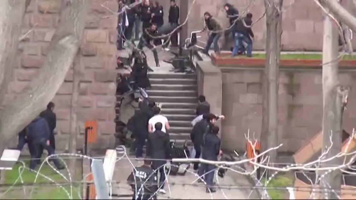Turkey: Bloody clashes erupt once again between militant student factions