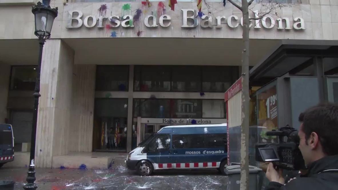Spain: Rampaging students EGG the Barcelona stock exchange