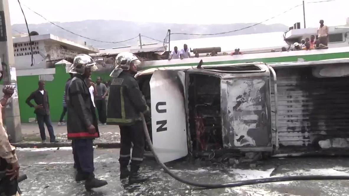 Haiti: UN vehicle BURNED in Port-au-Prince protest