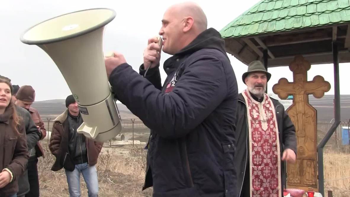 Romania: Locals celebrate as Chevron forced to halt fracking and drilling