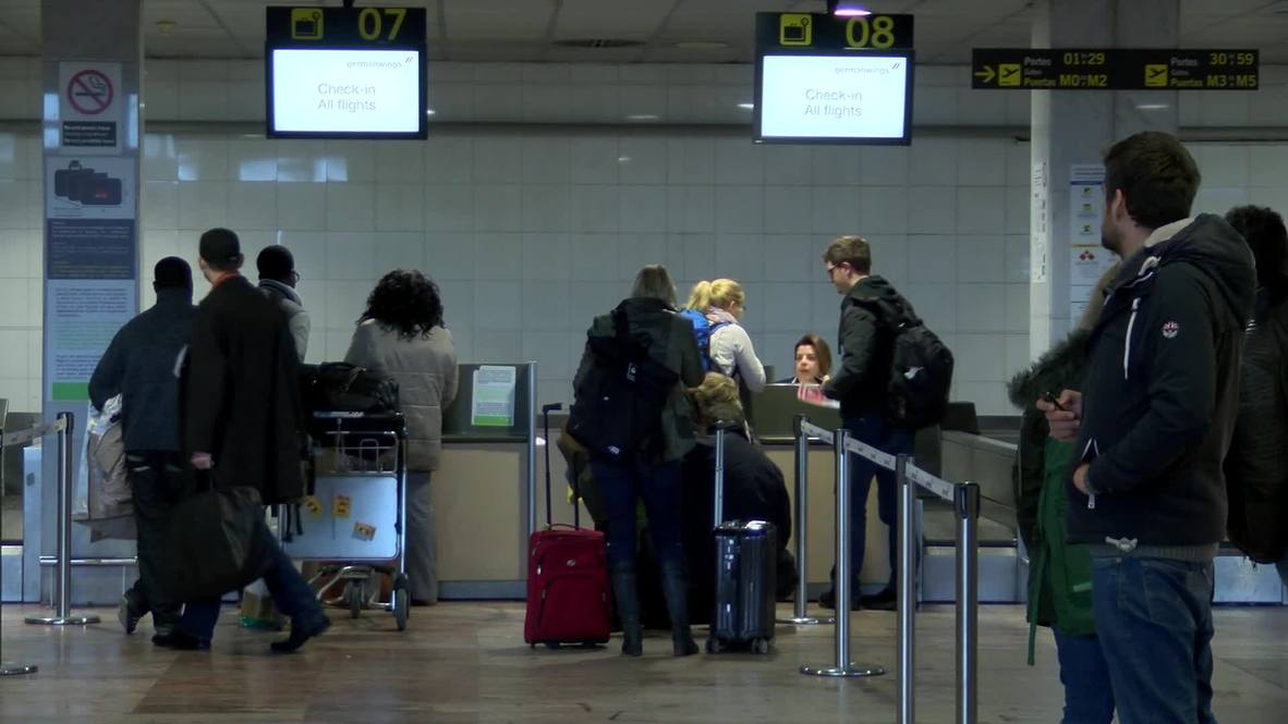 Spain: Passengers flying from Barcelona to Dusseldorf 'nervous' and 'sad'