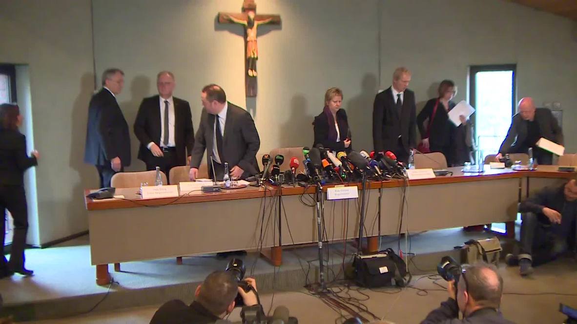 Germany: "Hope disappeared like a soap bubble" - principal at school of Germanwings crash victims